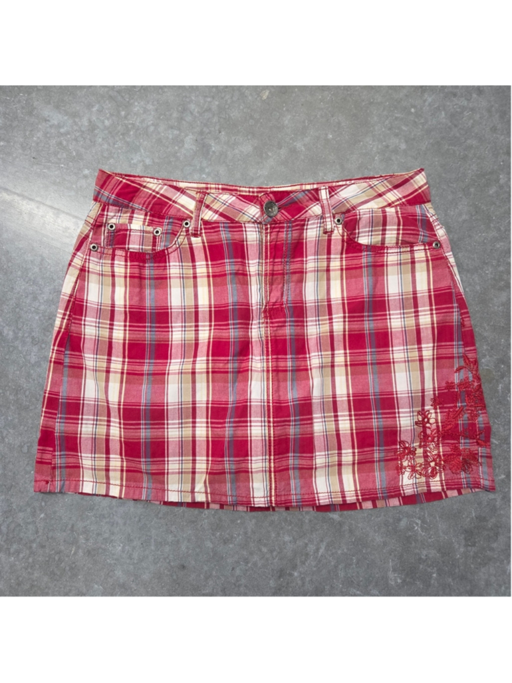Red Plaid Skort Size 6 Rockstar Girlfriend y2k McBling Kindercore Thrift-core